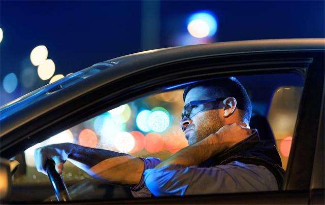 肩关节一动就咔咔响适合运动吗,肩关节一动就咔咔响吃什么中成药