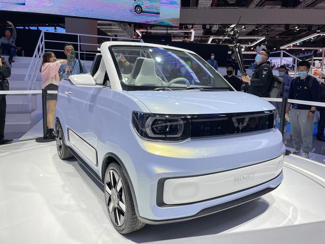 五菱宏光迷你版敞篷车图片价格,五菱宏光敞篷车五座多少钱啊