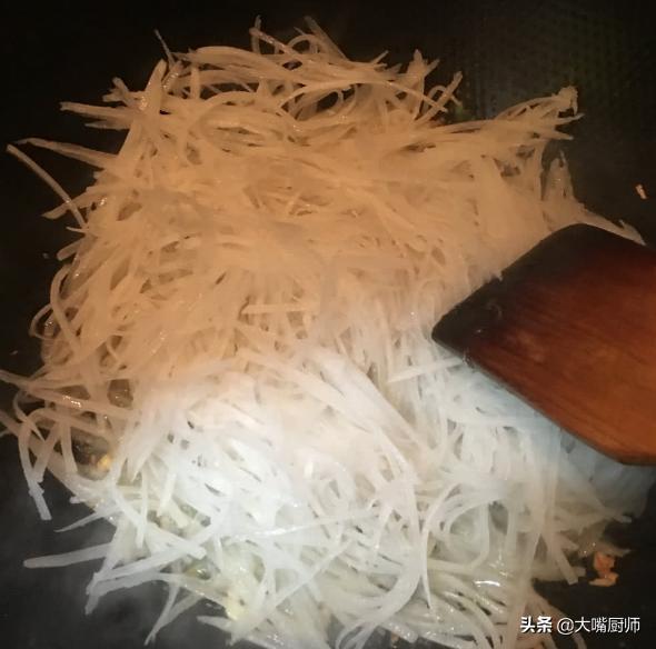 包饺子萝卜馅是焯水还是不焯水,调萝卜肉馅的正确方法