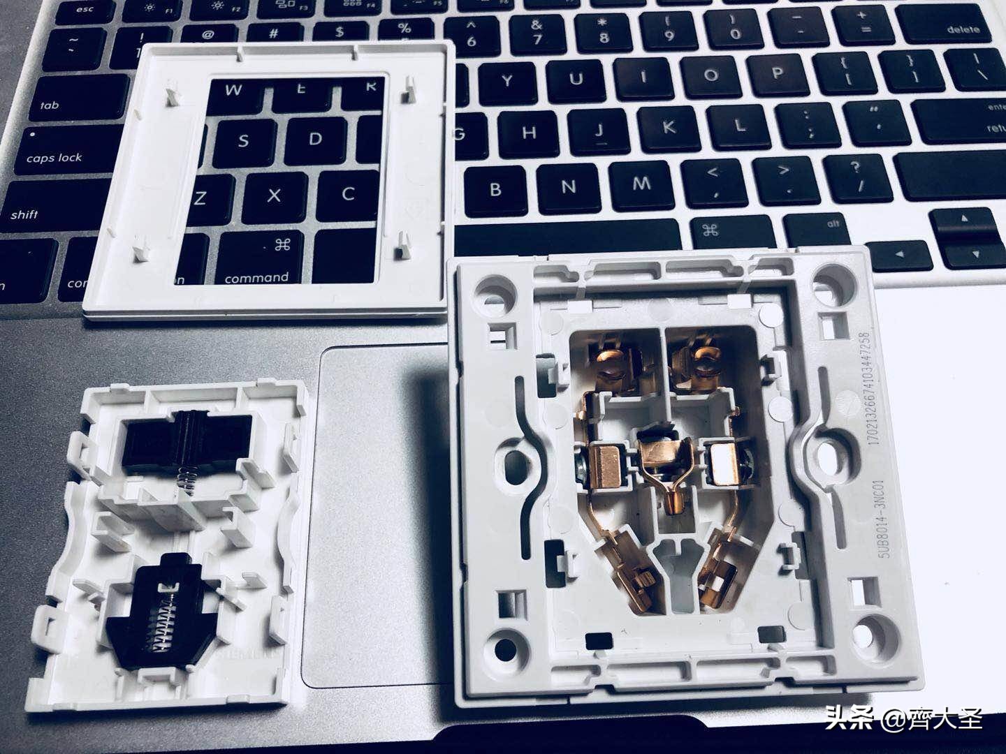 家用开关插座型号尺寸怎么选,开关插座安装注意细节