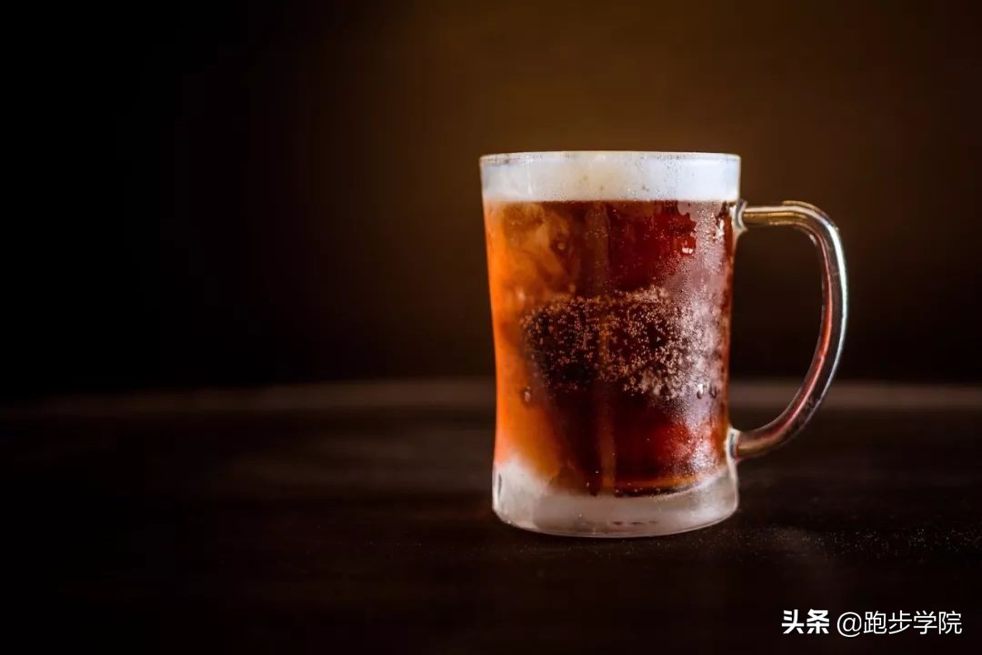 晨跑者心梗去世,晨跑心梗突发死亡