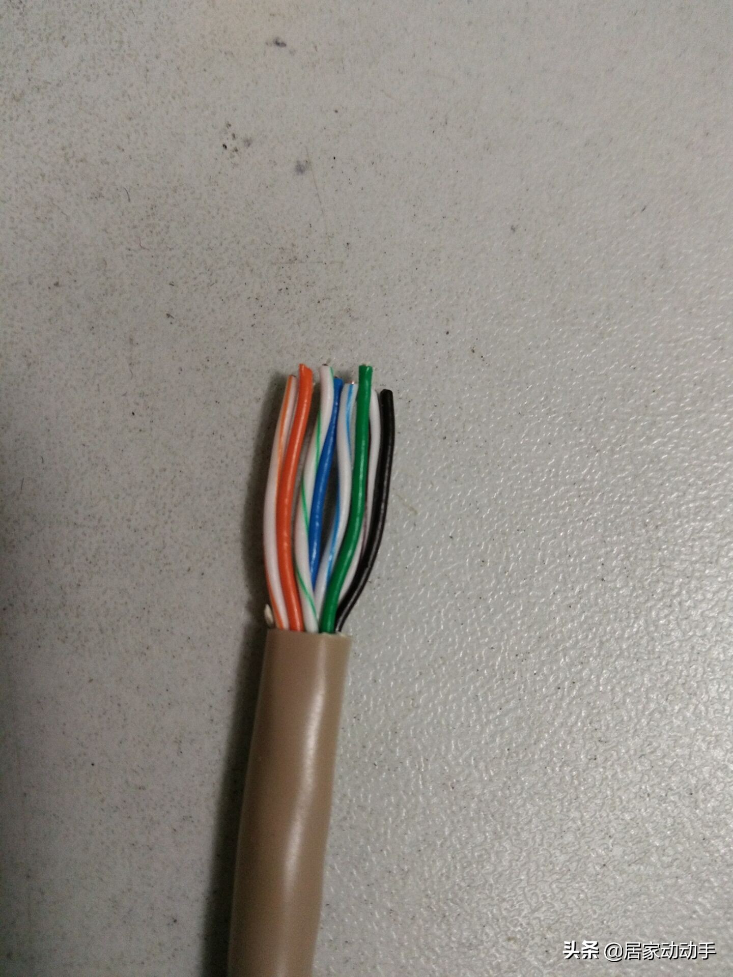 网络水晶头是怎样制成的,网络水晶头的制作方法步骤说明