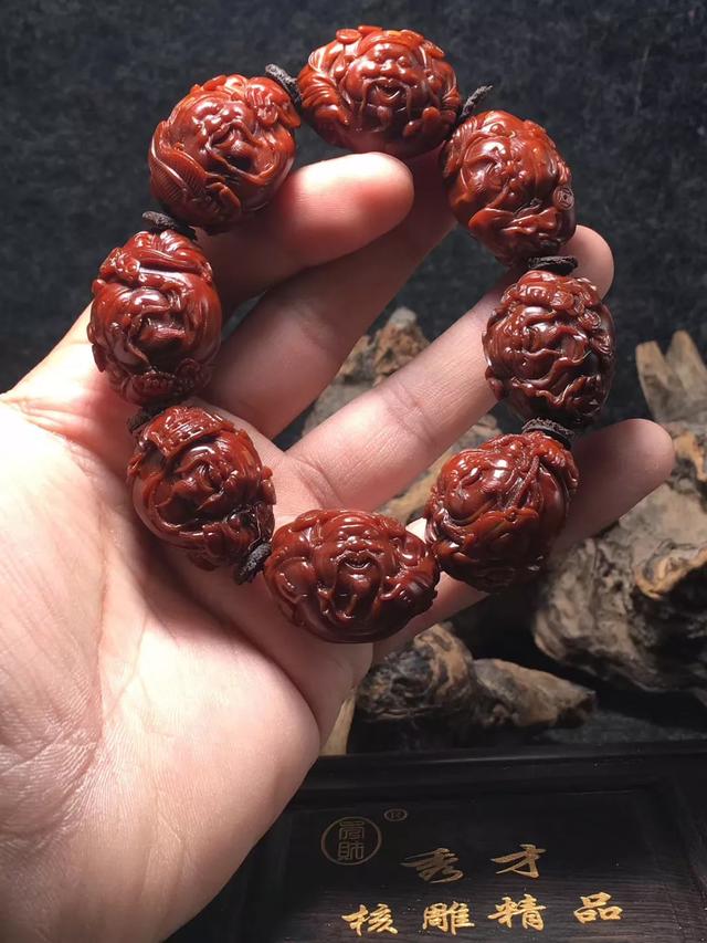 核雕高端的手串,核雕手串都哪里出的最好看