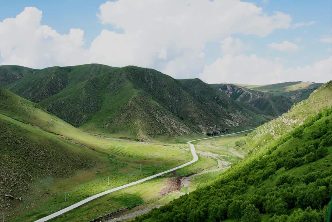 探秘阴山山脉,阴山山脉详细穿越路线