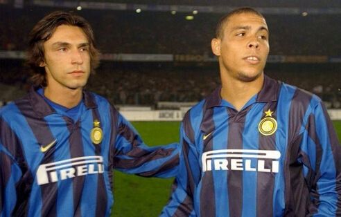 精准长传和低空传球,皮尔洛销魂长传