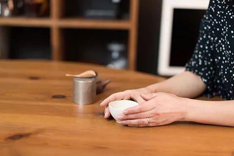 日本夫妇搬家,日本夫妇住30平方的房子进行改造