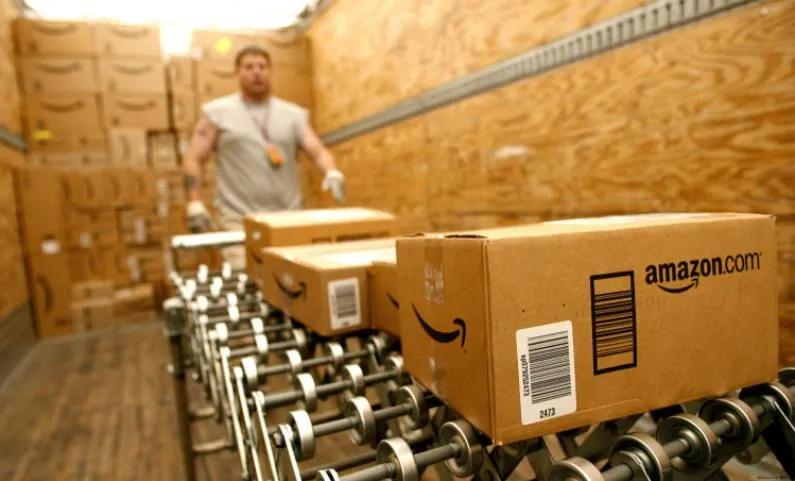 美国封杀5万中国商家，网友却一片叫好？