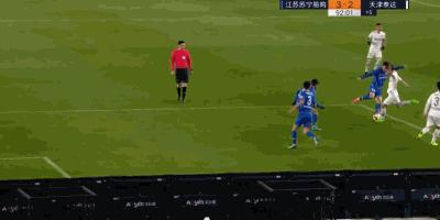 裁判误判苏宁点球,田依浓对泰达比赛