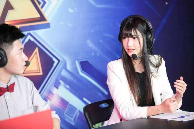 电竞比赛成女主播秀“大长腿”的平台,这种现象该不该治理?