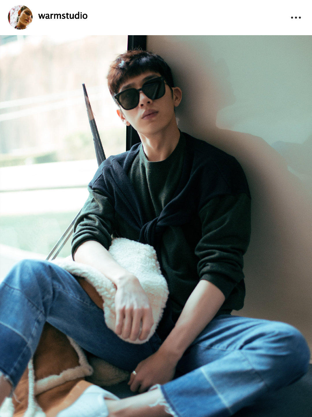 穿搭男生潮流大牌,男明星冬季最帅休闲运动穿搭