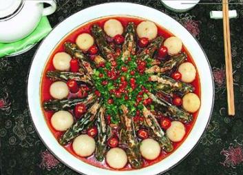 四川粉蒸肥肠的做法川菜,四川正宗川菜豆豉鱼的做法