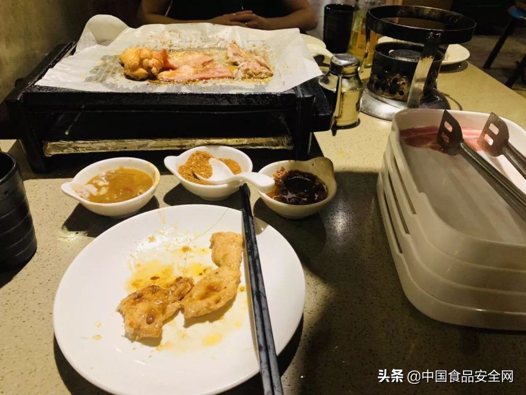 食品有活蟑螂维权,顾客评论吃到虫子怎么申诉