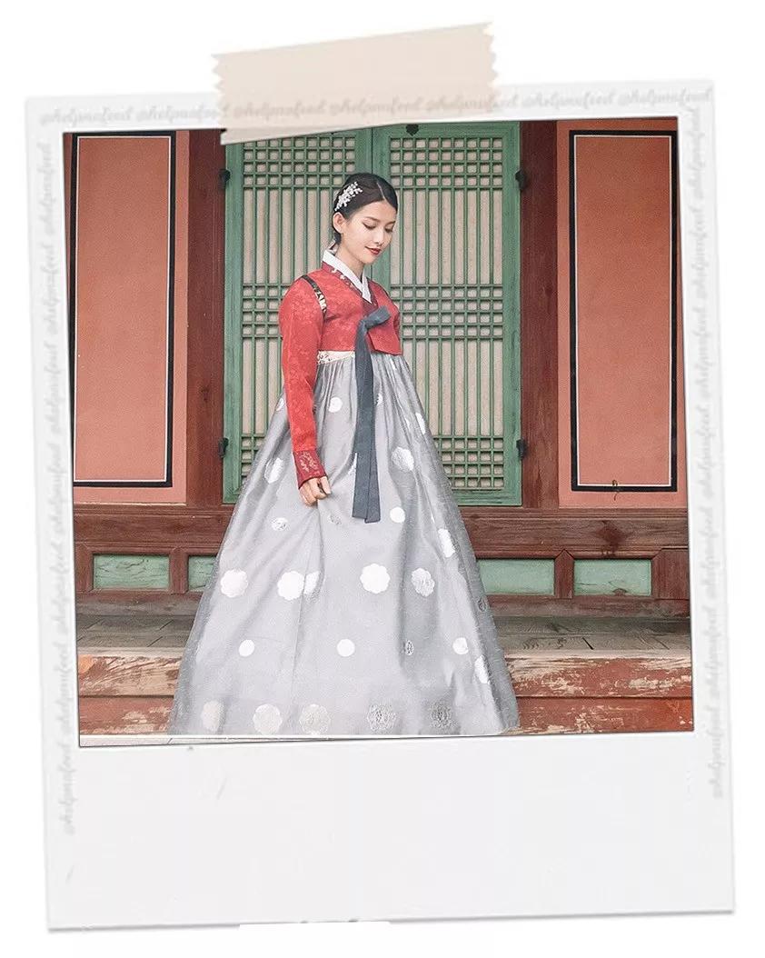 如何正确搭配显高又显瘦春游穿搭,一身非常时尚的穿搭既显高又显瘦