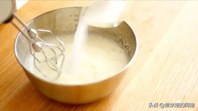 邱莹莹同款草莓奶油蛋糕，基础戚风胚，徒手脱模剖片及抹面挤花