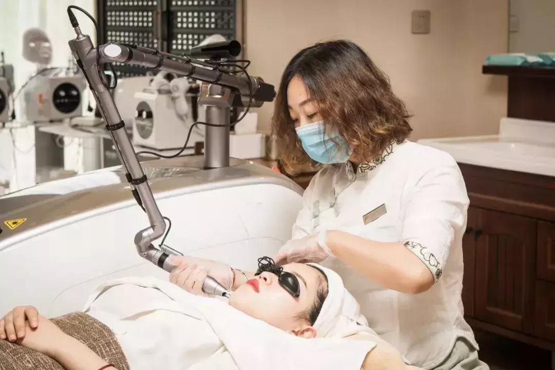 火爆欧洲、迪拜的“漂浮舱”来天津了!躺45分钟等于睡眠8小时