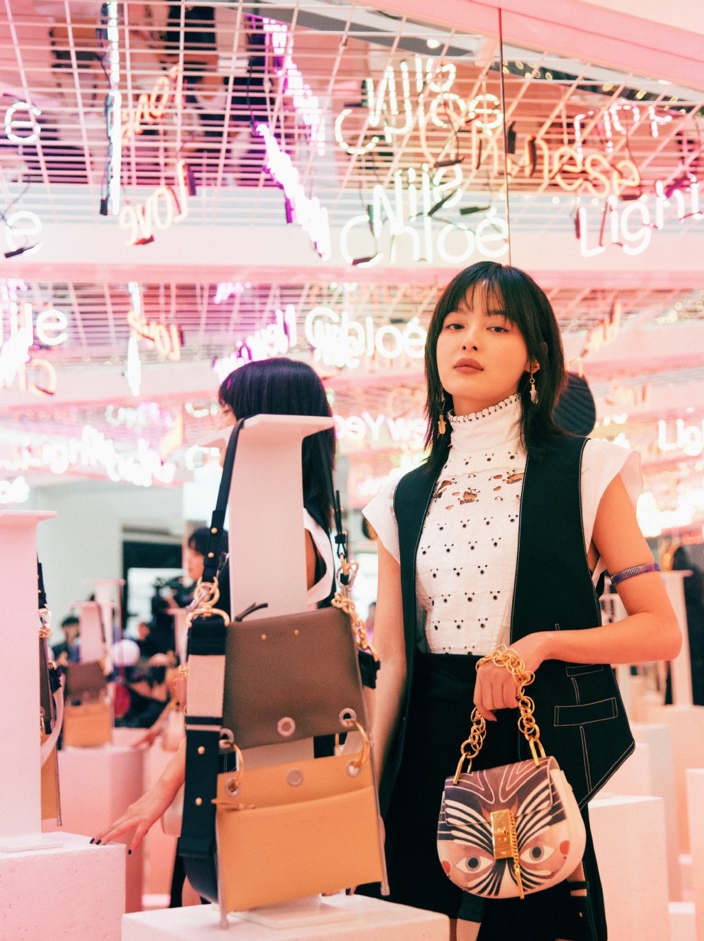 杨幂、唐嫣、古力娜扎人手一只、自带C位效应的CHLOE是什么牌子?