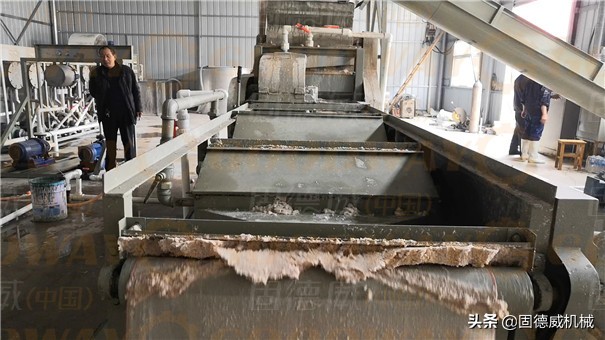 红薯淀粉加工的设备全套有哪些,红薯淀粉加工一整套设备