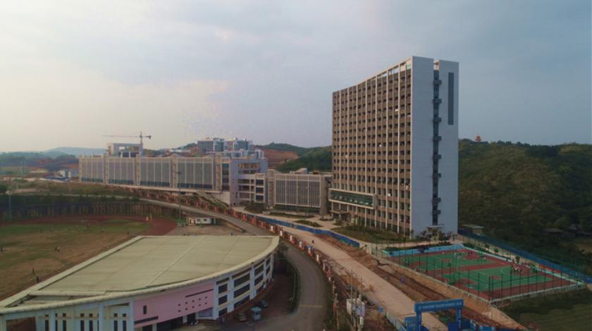 这所大学，是广西八桂警官的摇篮，毕业生就业率保持在97%左右