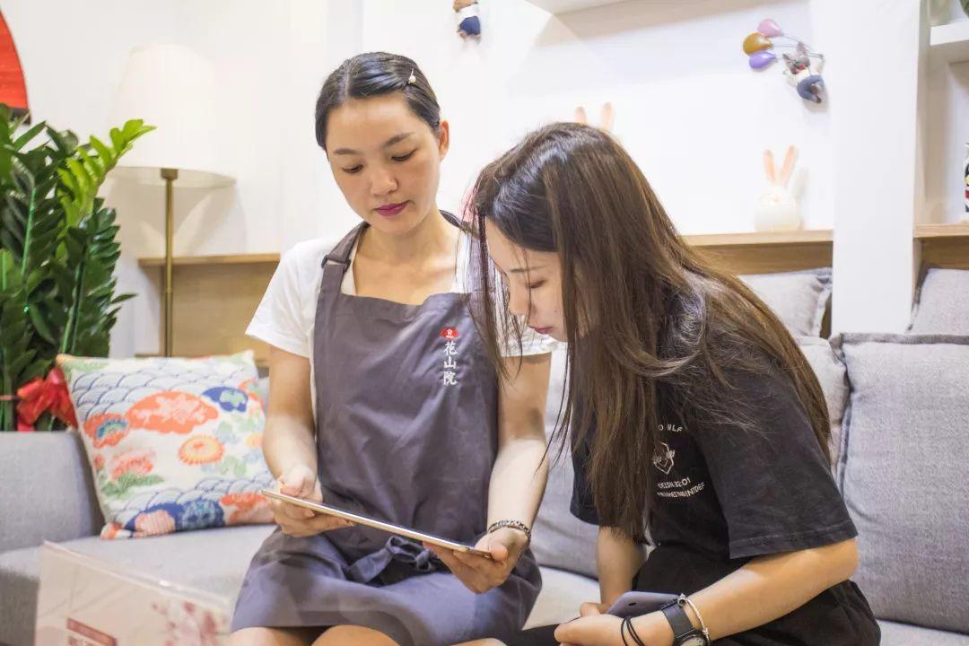 日本女人穿光腿神器,韩国日本女性冬天穿光腿神器吗