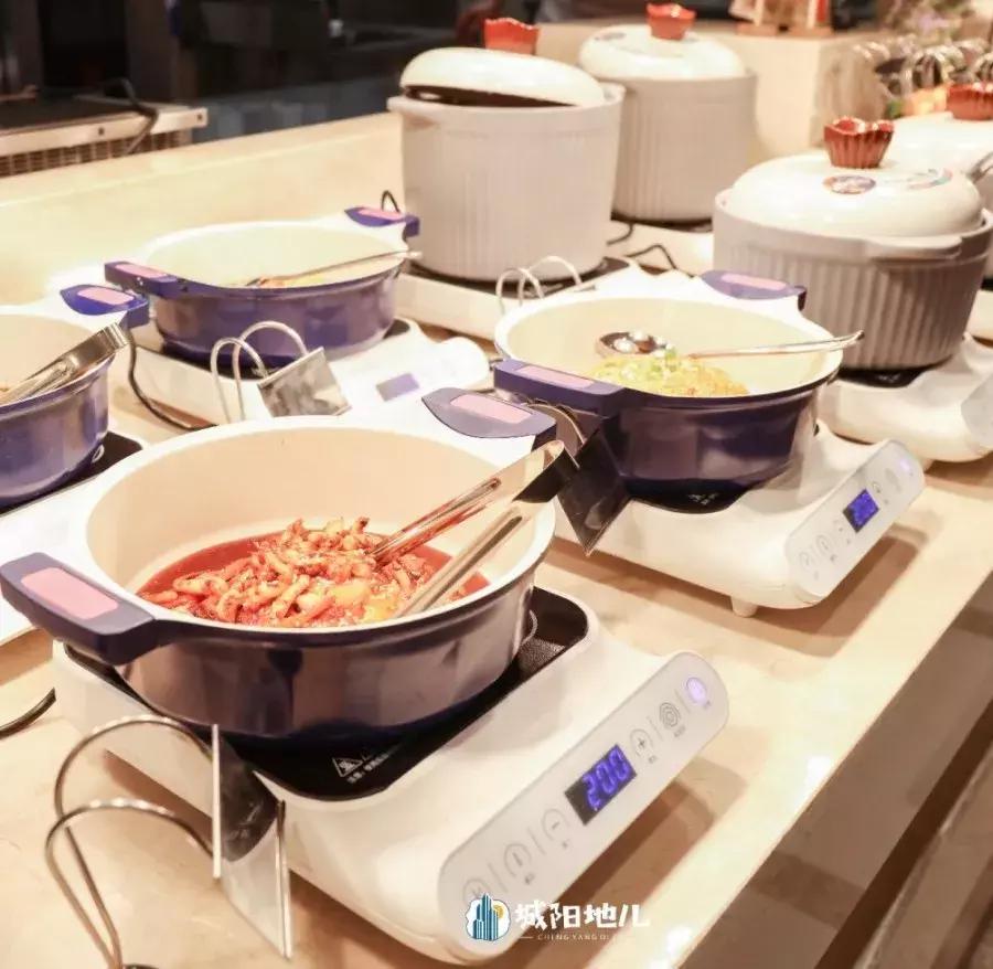 人均不到300的自助餐厅四星级酒店,海鲜自助高性价比酒店推荐