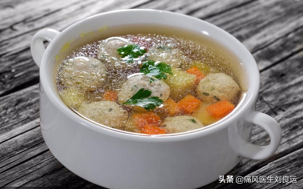 吃什么食物可以及时降尿酸,到底吃哪些食物能降尿酸