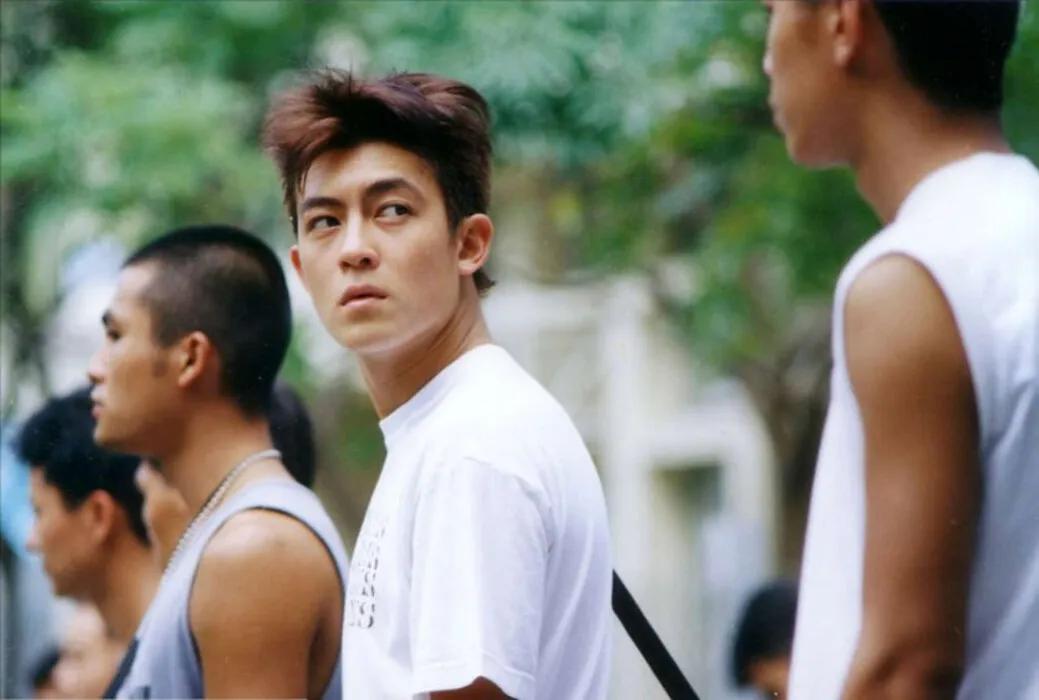 推荐一下娱乐圈中比较帅的男明星,娱乐圈里英气迷人的男星