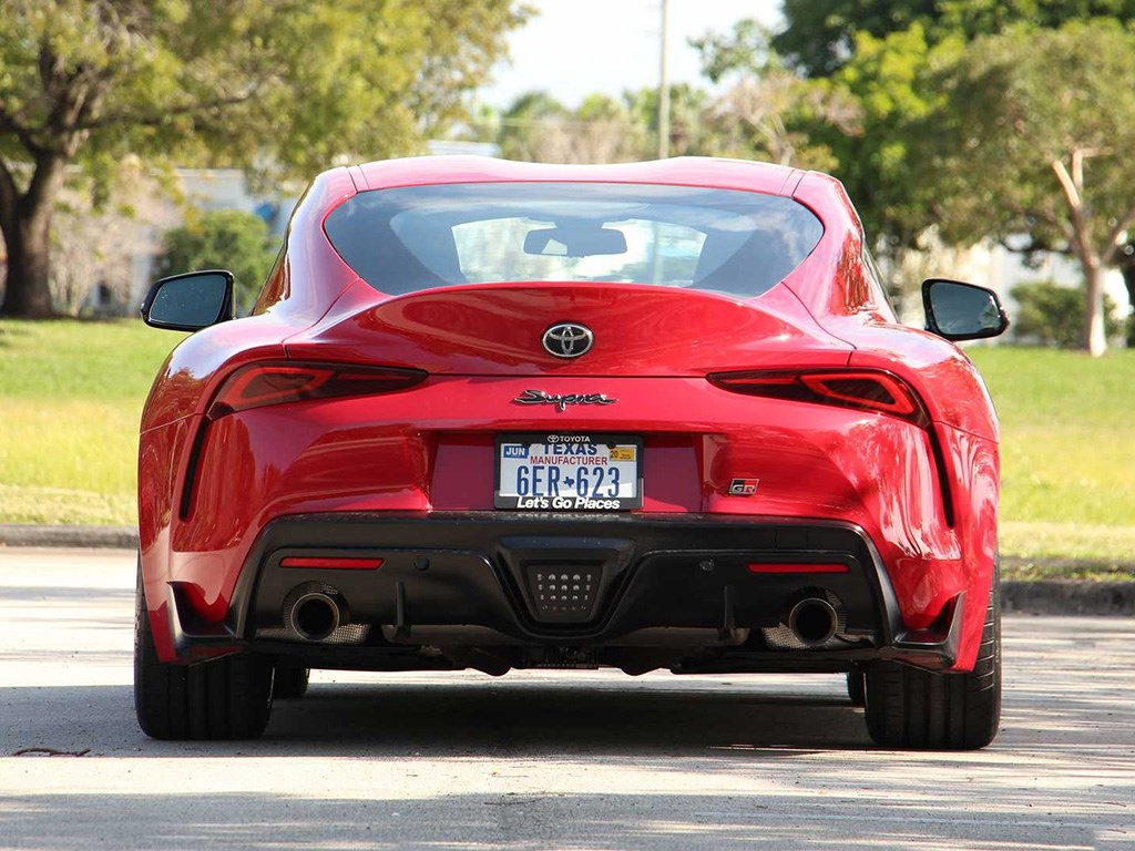 牛魔王supra和z4的驾驶感受,牛魔王丰田supra改装