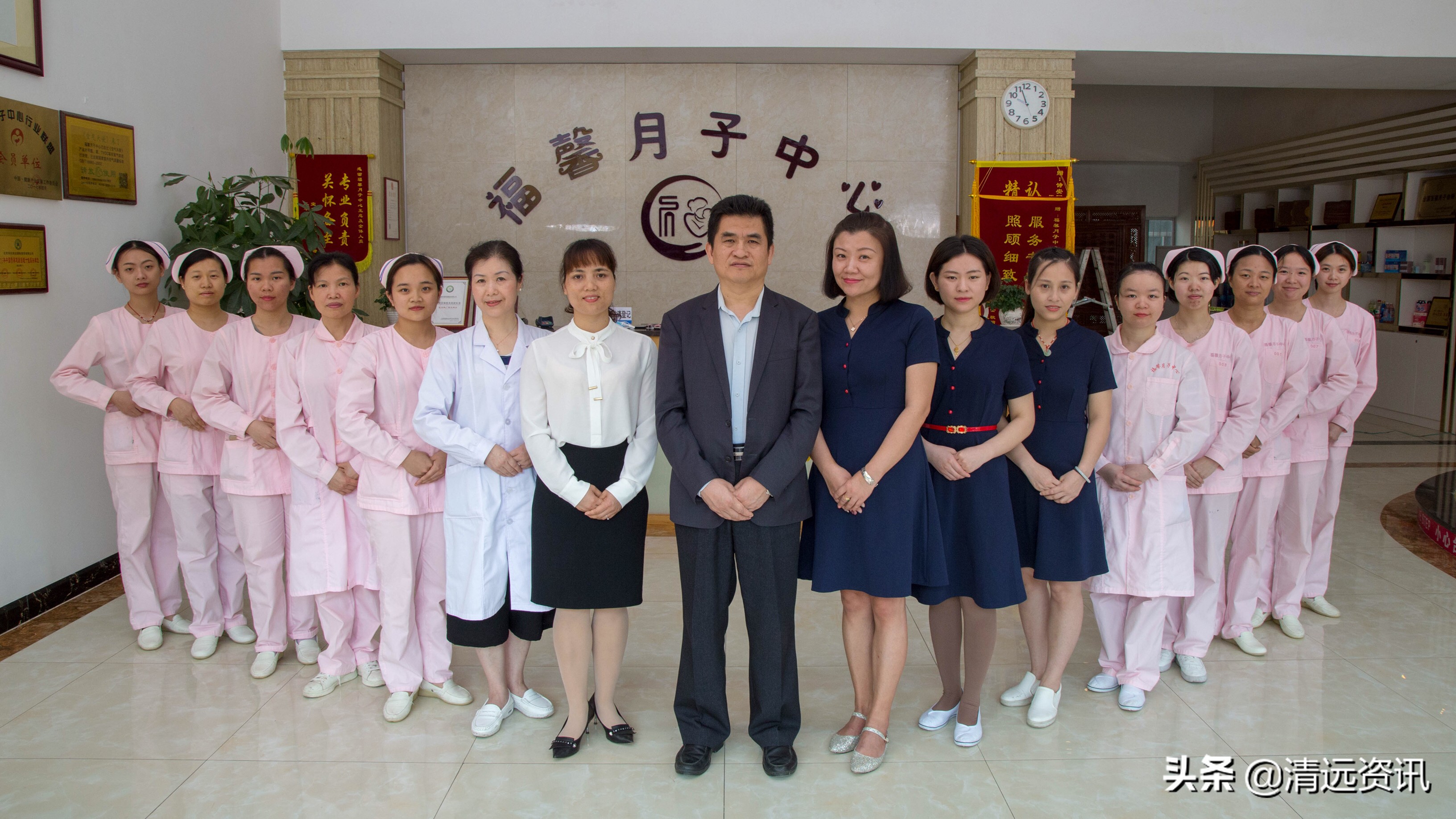 新生儿怎么抱不影响髋关节,新生儿怎么抱他睡才有安全感