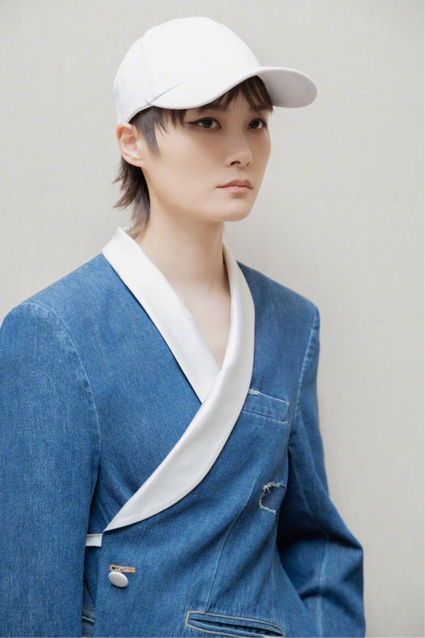 李宇春非主流发型,李宇春非主流造型图片