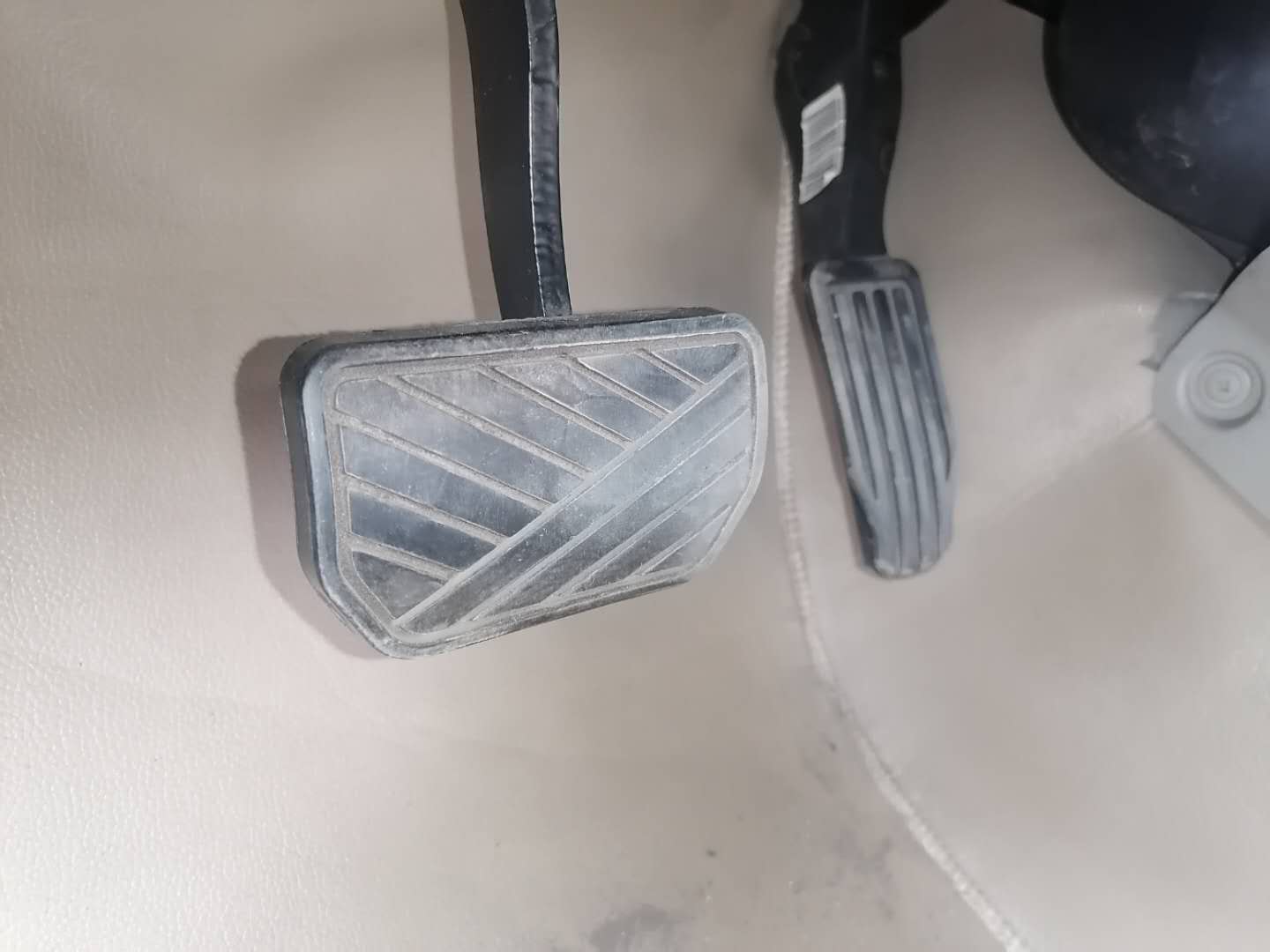 吉利帝豪设计亮点,吉利帝豪做工质量怎么样