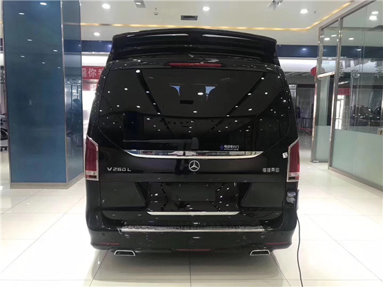 奔驰v260l七座商务车内饰,奔驰v260l长轴距豪华版空气悬挂