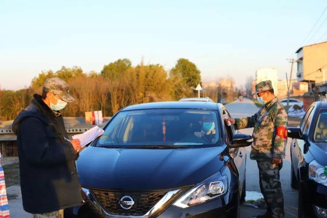 兵头将尾的视频,兵头将尾冲锋在前