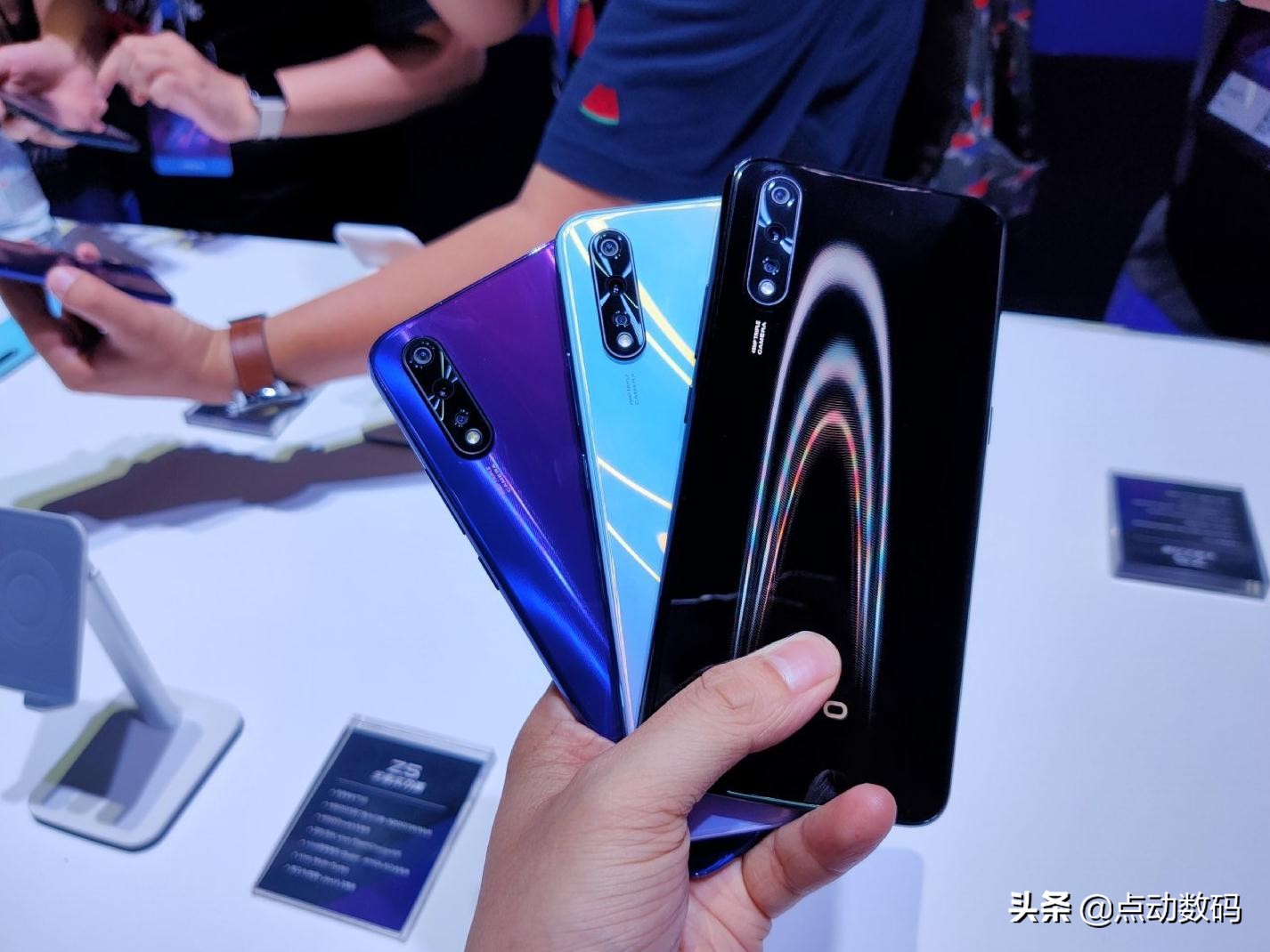 华为大屏手机性价比高2000左右,华为5g手机12+256g性价比