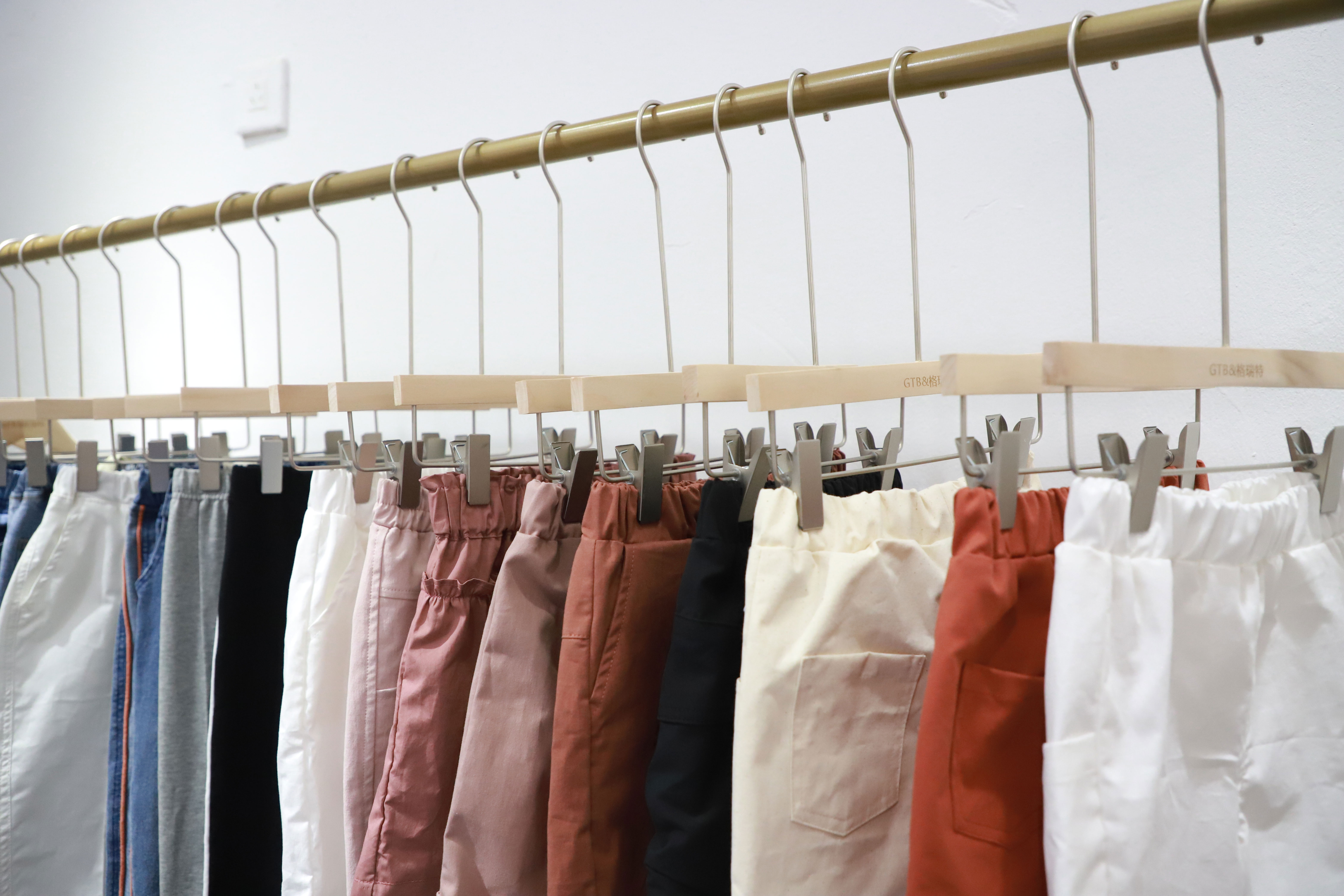 湖州织里童装进货路段 (湖州织里仁舍童装尾货批发市场)