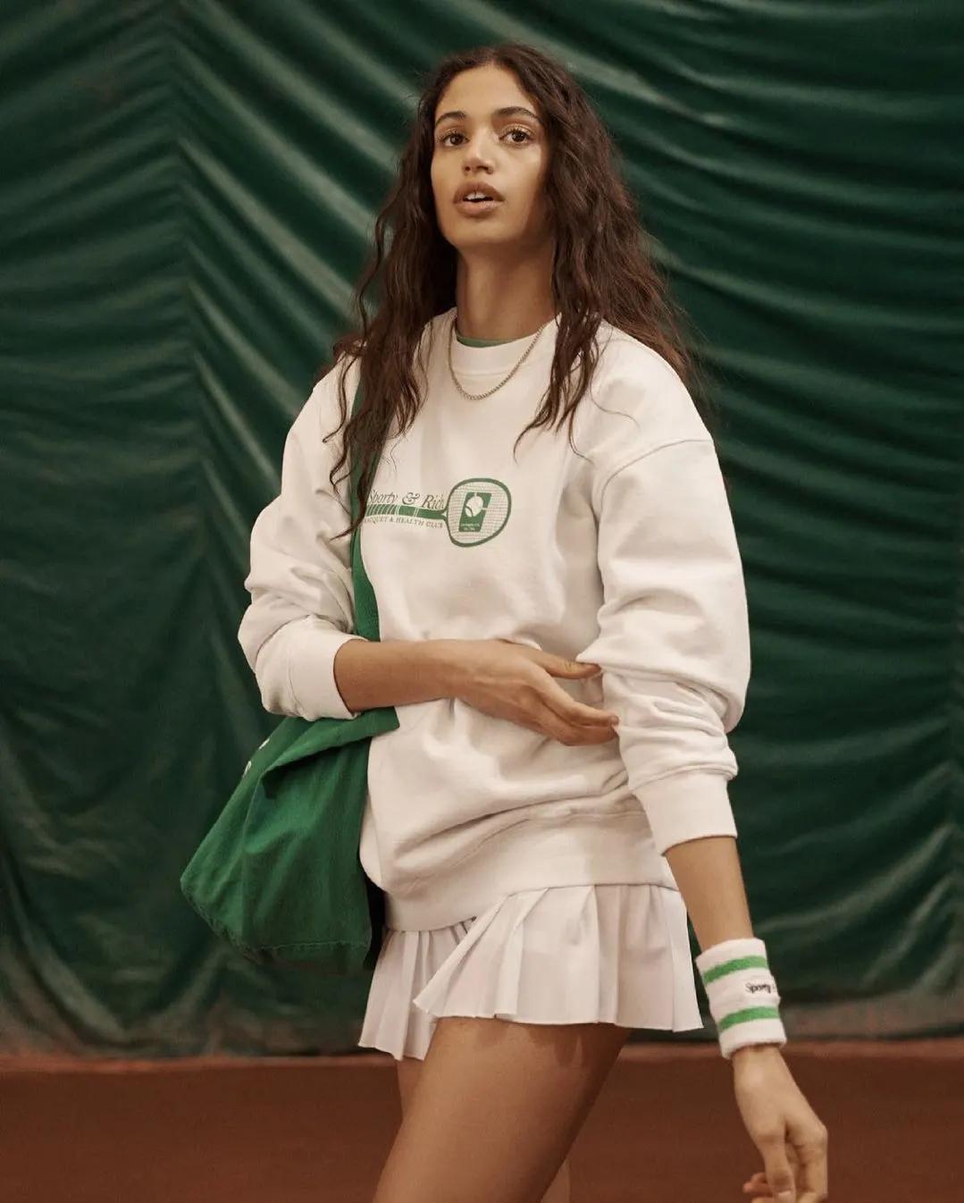 瑜伽服后面的球,瑜伽服后面蝴蝶结