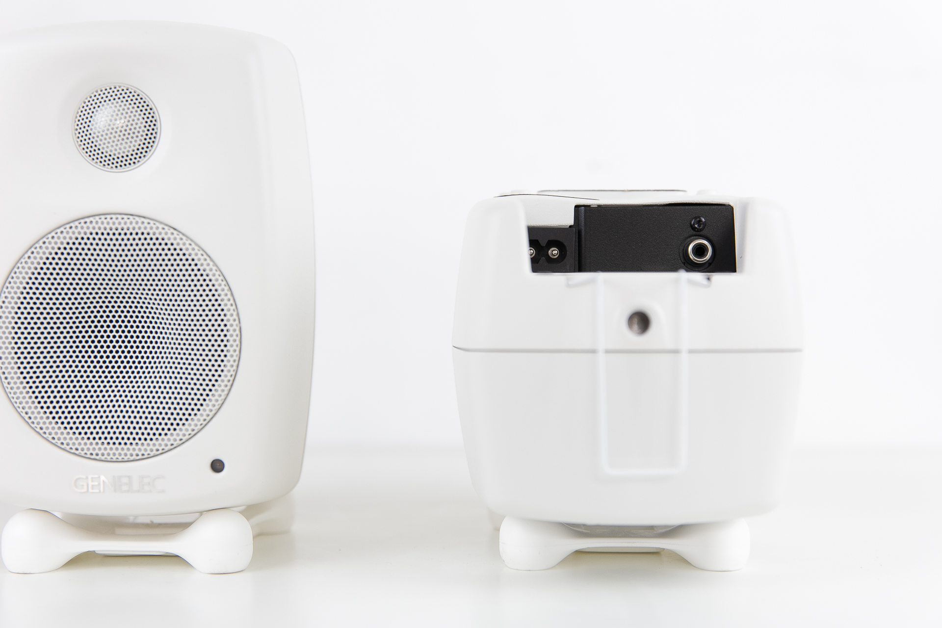 真力genelec g1 f1 立体声2.1 (genelec 真力g one g1)