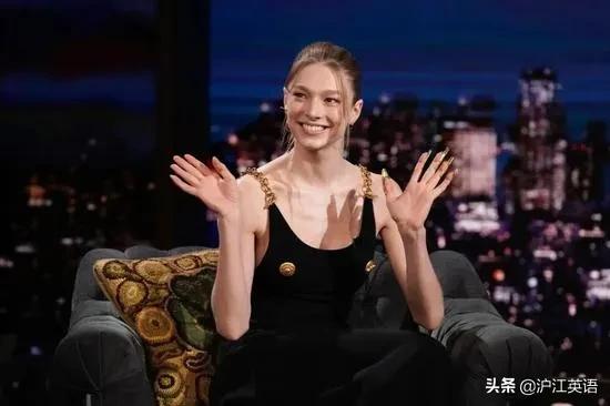 15岁艺术家,15岁走秀