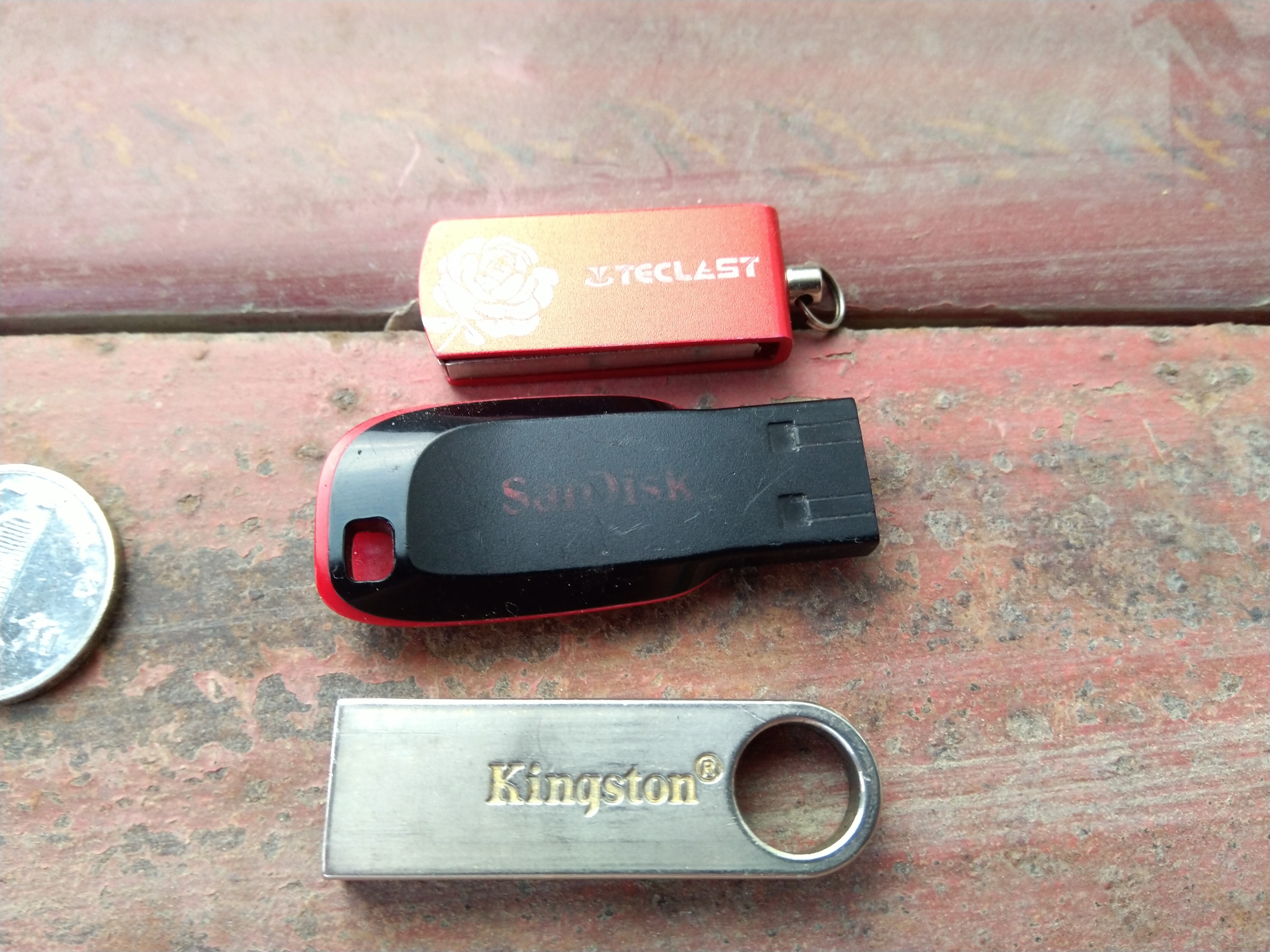 如何分辨假u盘和真u盘,如何辨别真假u盘