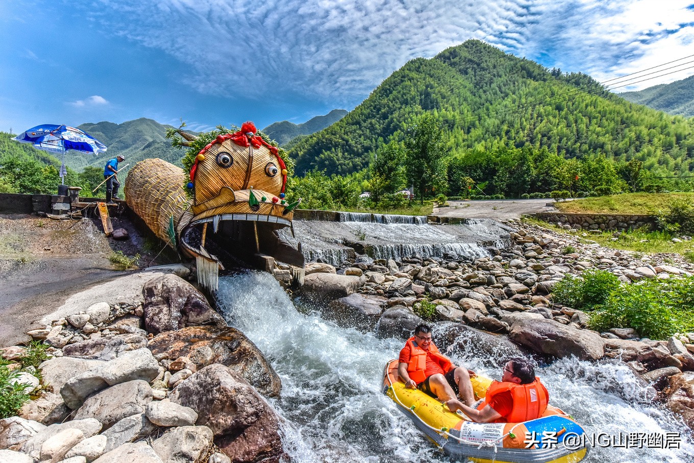 抓住暑假的尾巴峡谷漂流,趁着夏日的尾巴
