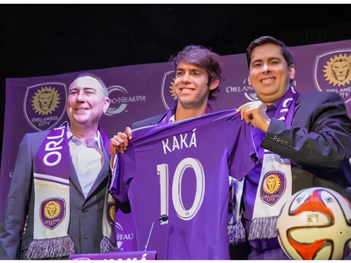 身披10号球衣,足球巨星排名贝利