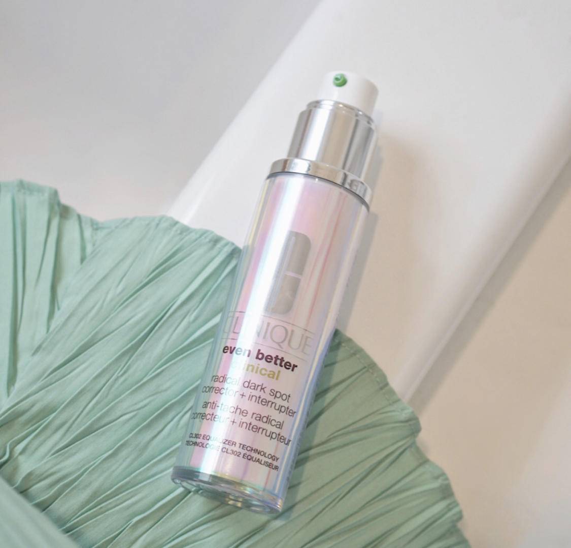 一直在美白却越来越黑的原因,为什么用了美白精华反而黑了