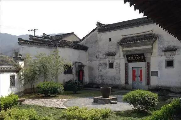 皖南绩溪仁里古村游记,打卡千年水街绩溪坎头古村落