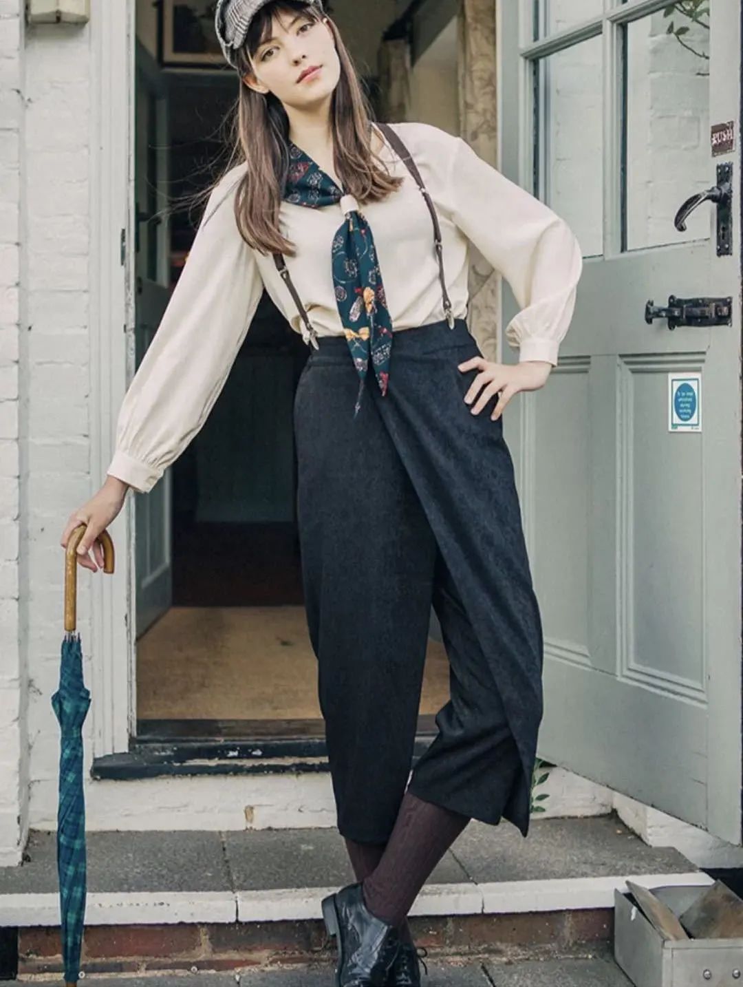 背带裤果然很减龄看起来很少女啊,哪种背带裤既减龄又不过时