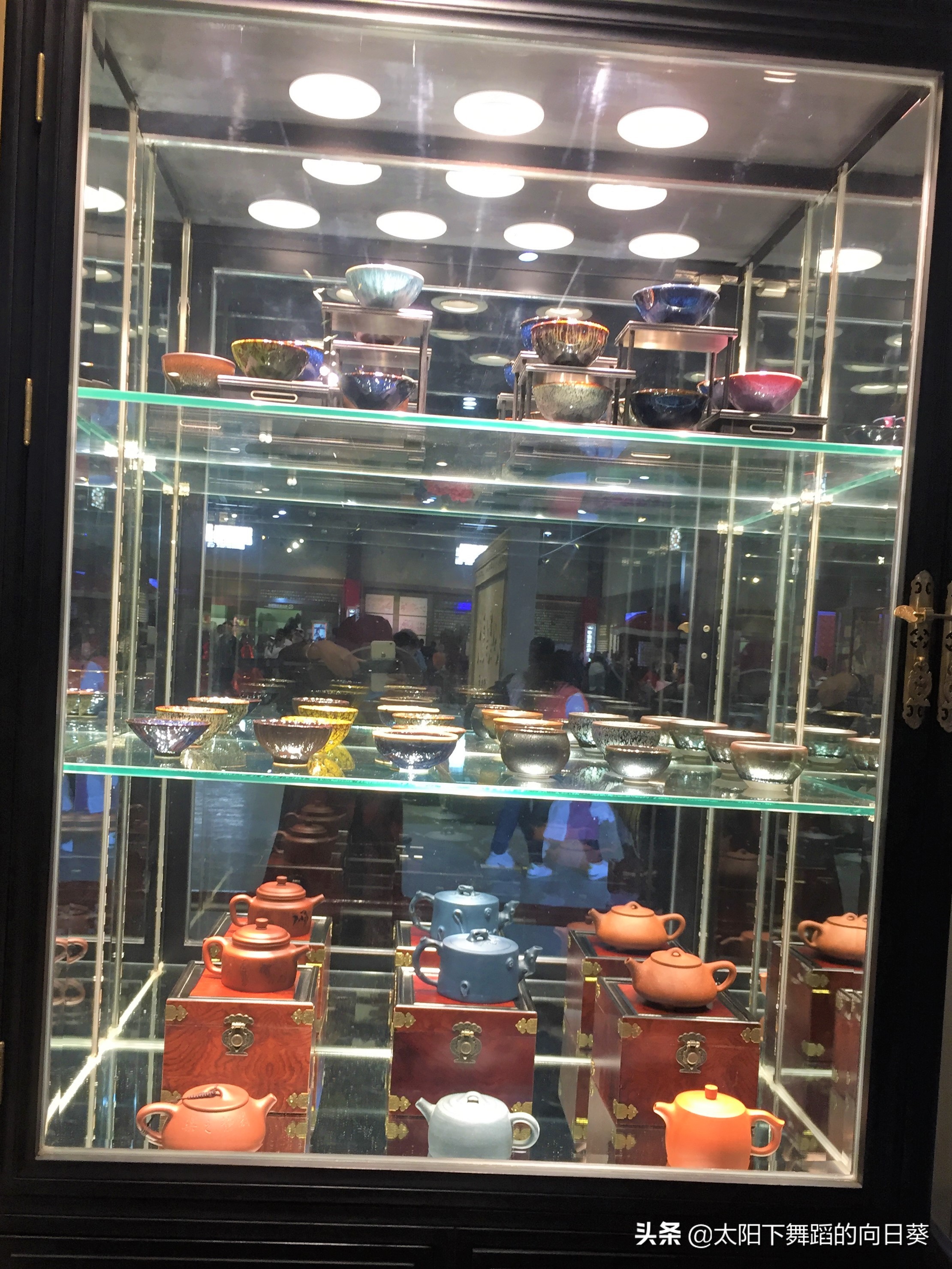 影城展厅价值几个亿，有比它还贵的东西~张贤亮立体文学摘要