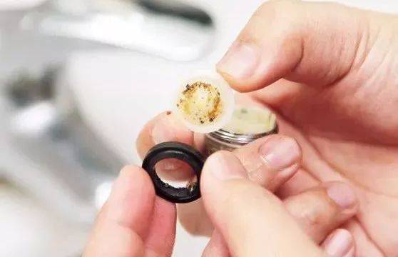 海尔厨房热水器一会热水一会凉水,美的燃气热水器用一会就出来凉水