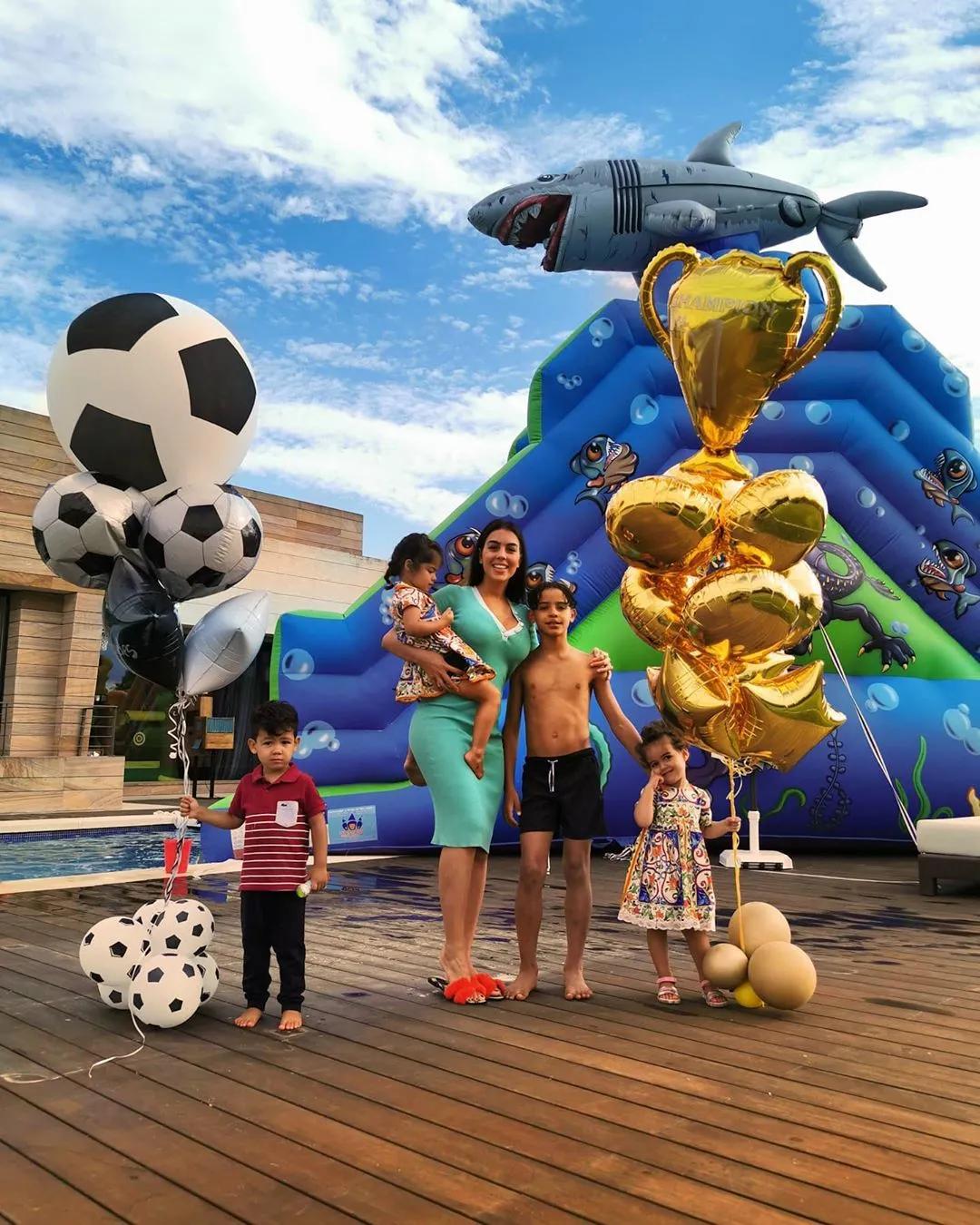 全球第一高富帅被柜姐拿下,世界上最厉害的海王c罗