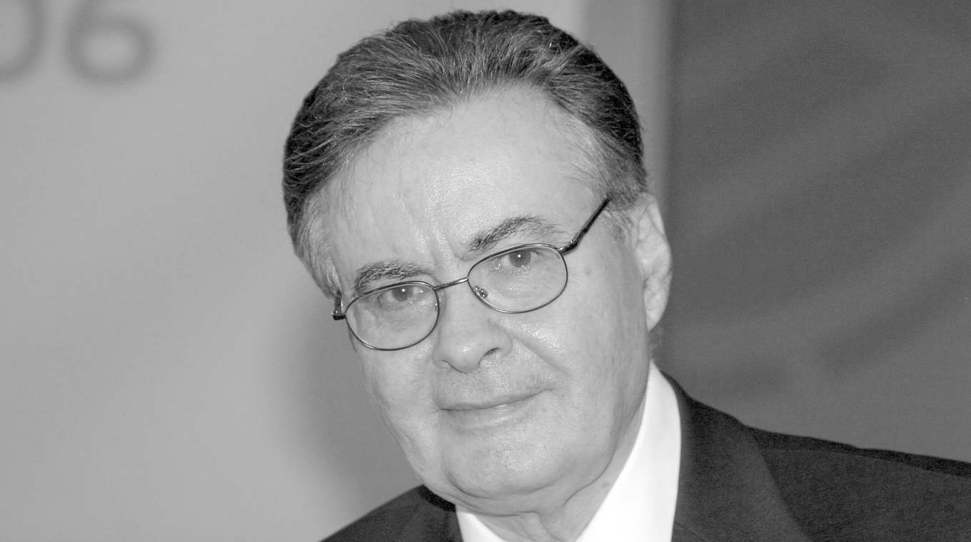 历届欧足联主席奖（欧足联终身成就奖）获得者