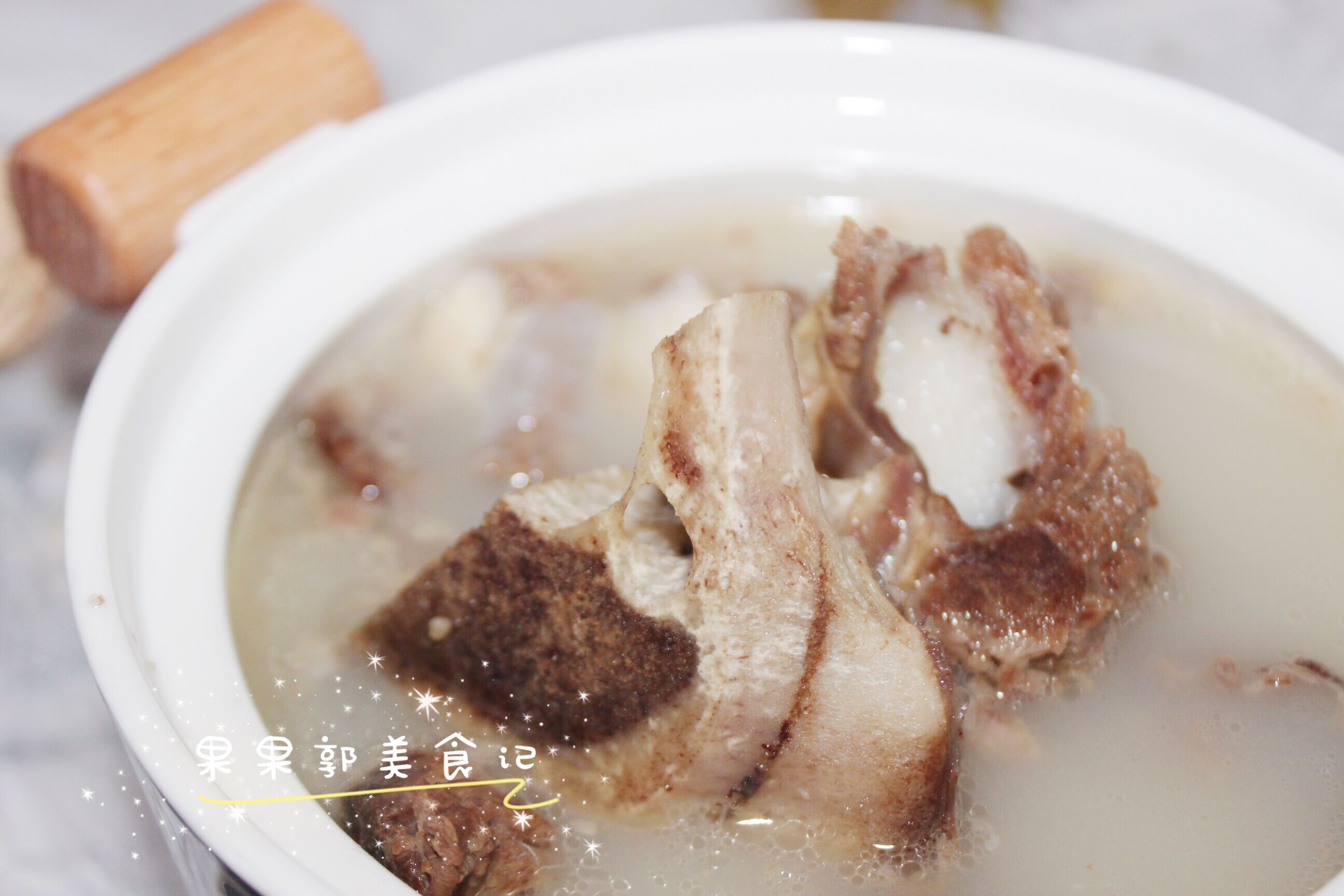 为什么牛骨汤有怪味,如何让牛骨汤的味道更醇厚