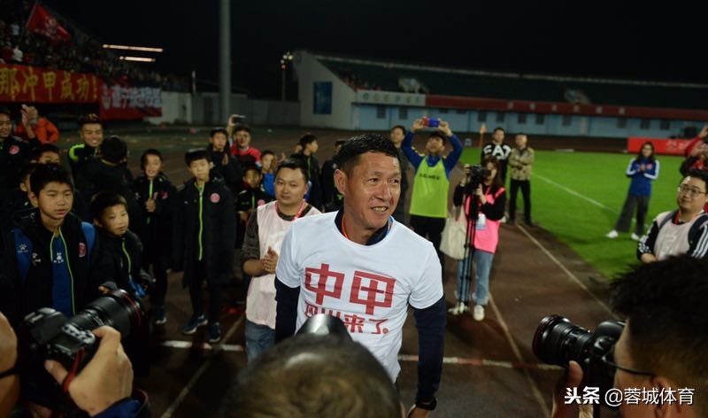 四川安纳普尔那冲甲成功,冲超保级