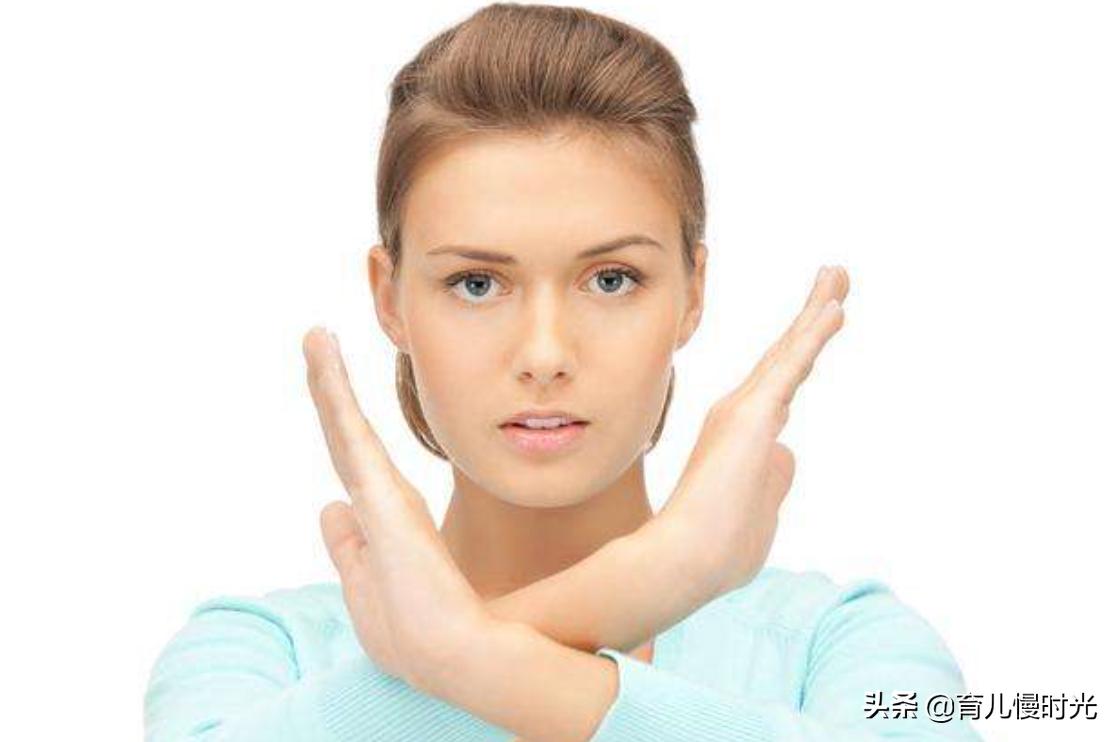 月嫂走后宝宝哭闹不睡觉怎么回事,月嫂一走就哭怎么回事